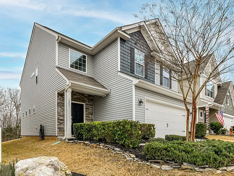 1257 Loggerhead Dr — Photo 18