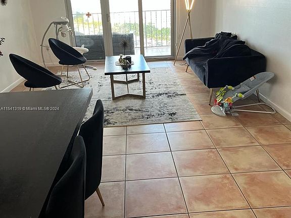 4th image of 4101 Pine Tree Dr APT 1806
