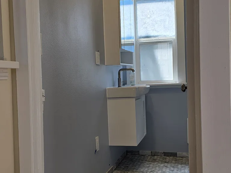 7458 N Jordan Ave #B — Photo 15
