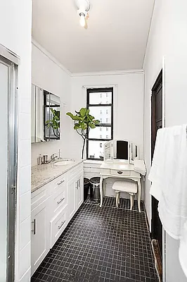 Rented by Five Stone NYC LLC | media 16