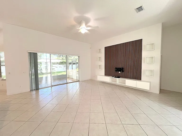 27 Empress Ln — Photo 30