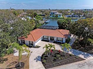 5507 Contento Dr, Sarasota, FL 34242