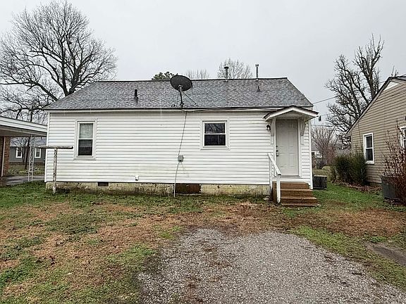 4th image of 311 E 12th St