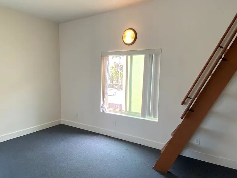 6569 Del Playa Dr — Photo 15