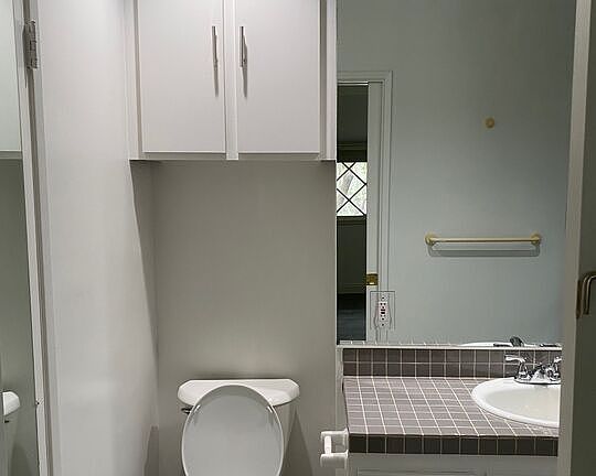 5th image of 1712 Benedict Canyon Dr #1712