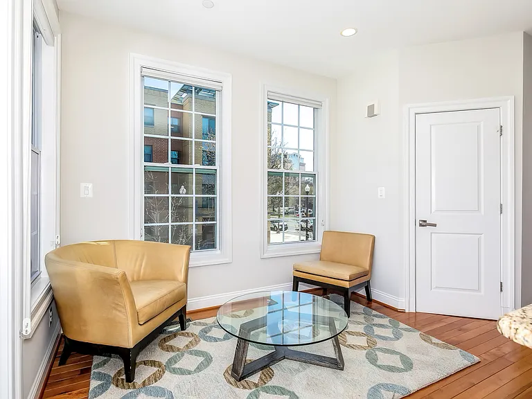 800 N Wakefield St — Photo 10