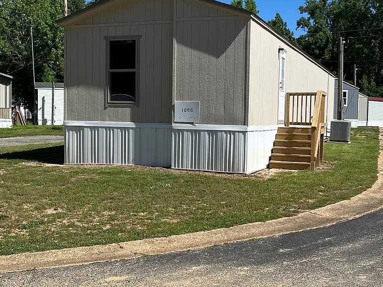 4144 Thomas St — Photo 19