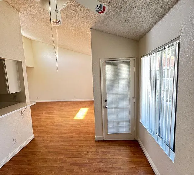 18144 Burbank Blvd #203 — Photo 13