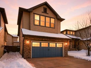 9 E Sage Hill Lndg NW, Calgary, AB T3R 0H5