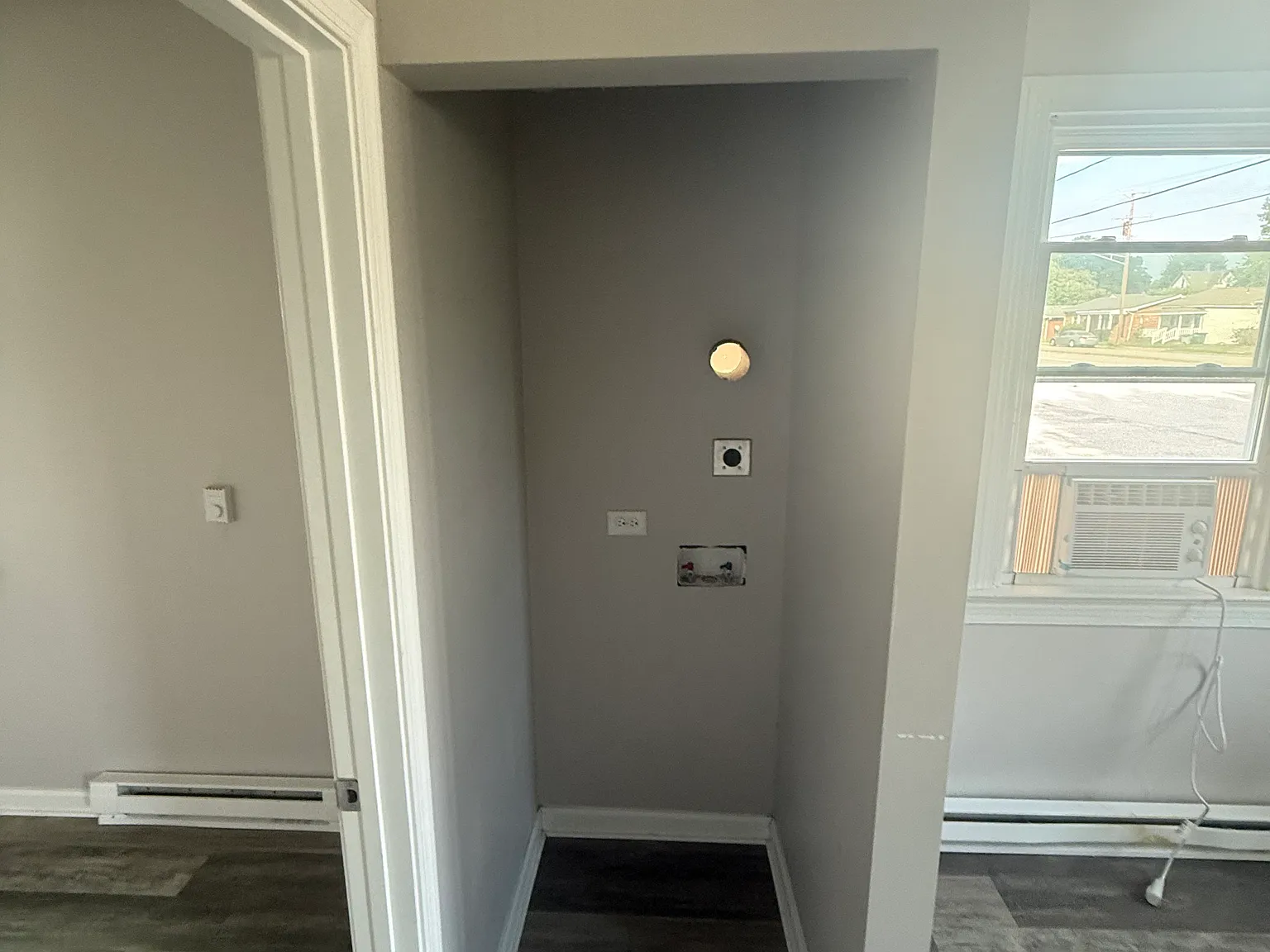 3 bed, 1.5 bath, 2052 sqft, $1,735 — Photo 3