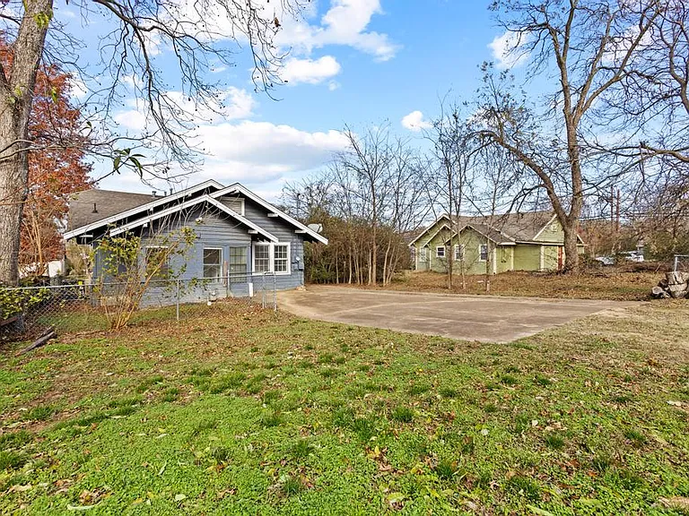 1310 W Morton St — Photo 38