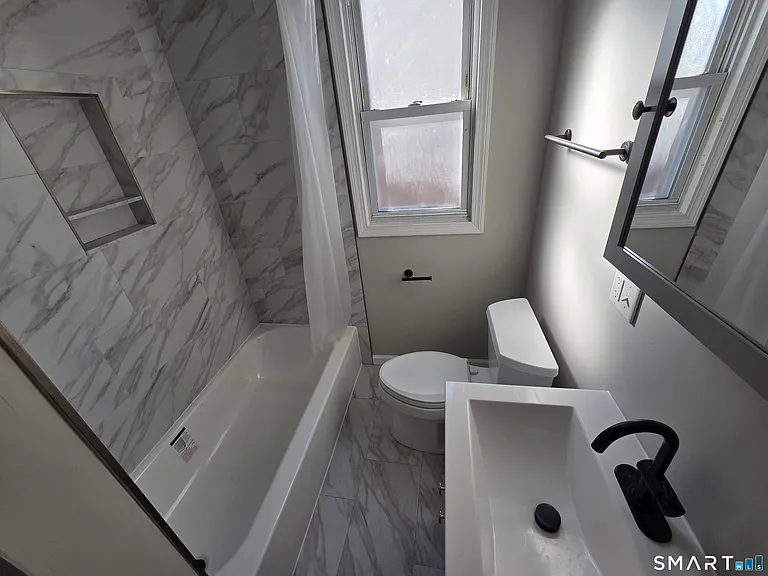 248 Bassett St — Photo 4