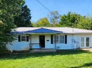 225 Fairview Ave, Monticello, KY 42633