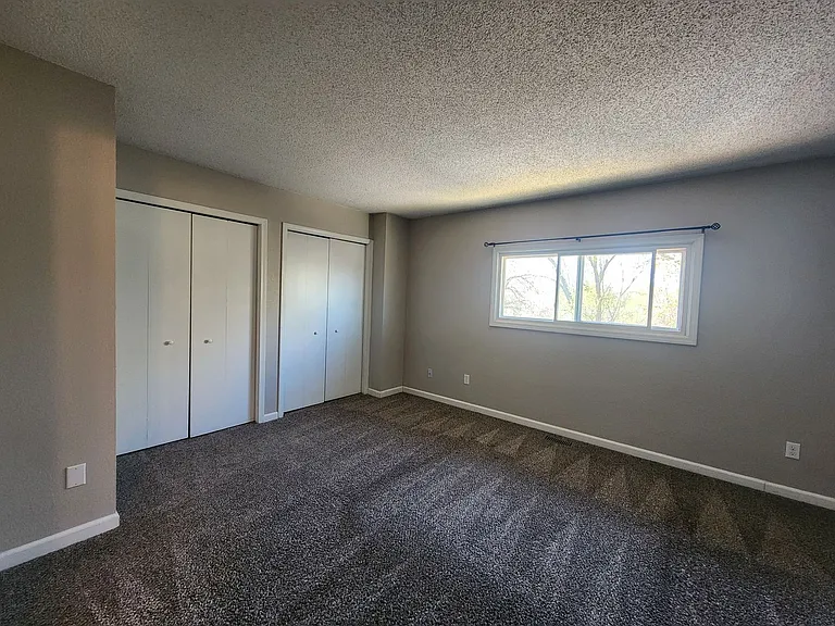 223 N Race St #C — Photo 22