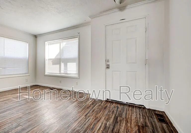 2701 S Phillips Ave — Photo 6