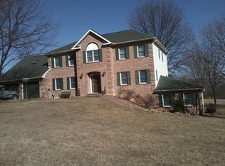 400 Knoll Dr, Lehighton, PA 18235