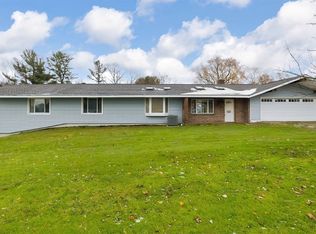 7451 White Birch Ln, Erie, PA 16509