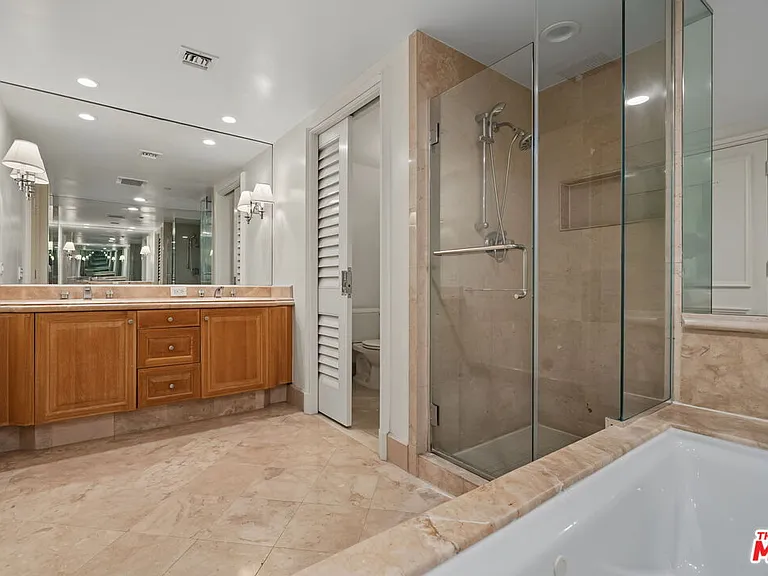 701 Ocean Ave #PHD — Photo 28