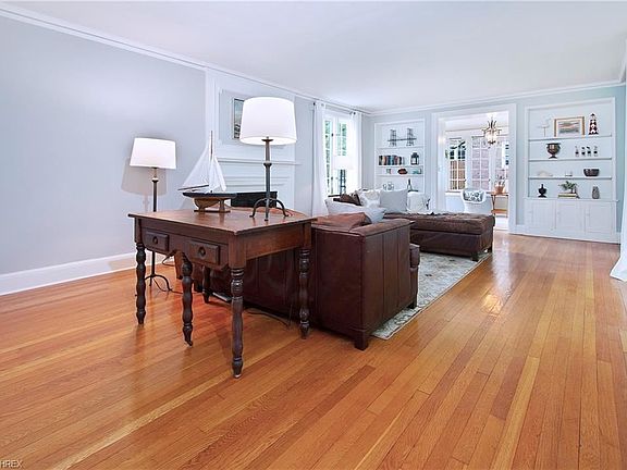 4th image of 2257 Woodmere Dr
