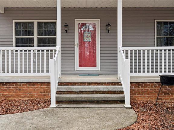 5th image of 2064 Parker Rd