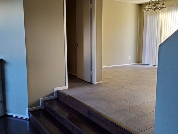 5th image of 729 E Grand Ave APT F