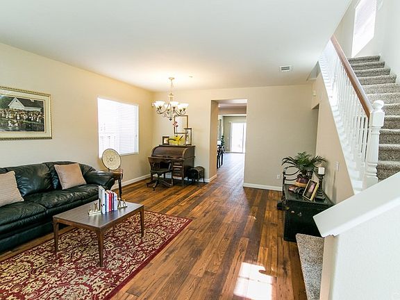 4th image of 26044 Lugo Dr