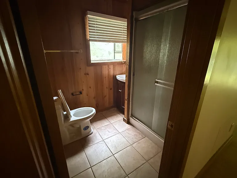 10200 Rivertown Rd — Photo 5