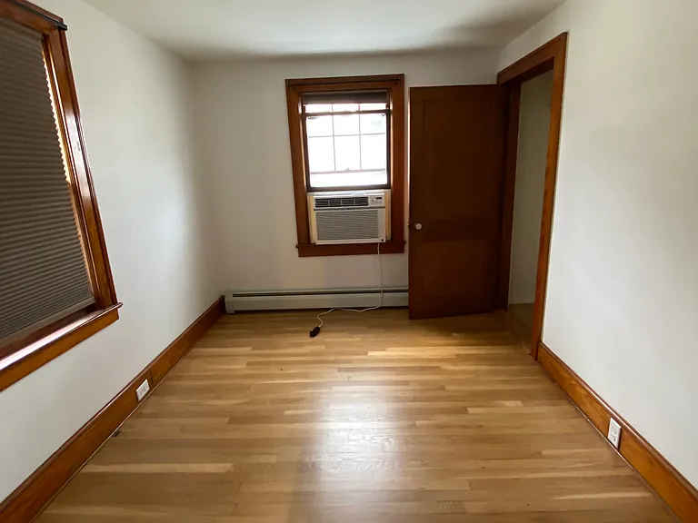 37 Stanton St — Photo 5