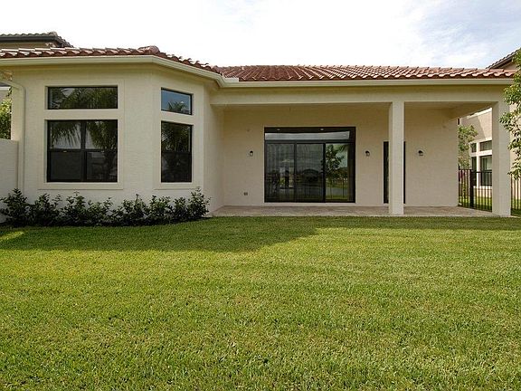 3rd image of 8255 Lost Creek Ln