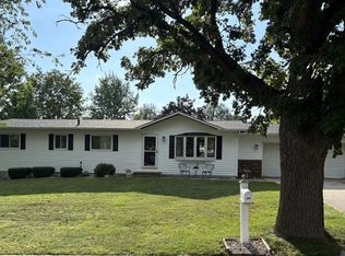 101 N 5th St, Evansville, WI 53536