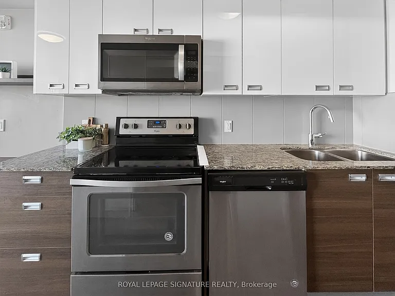 308 Lester St #431 — Photo 17