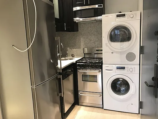 Rented by Bold New York | media 8