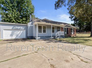 5026 Loch Lomond Rd, Memphis, TN 38116
