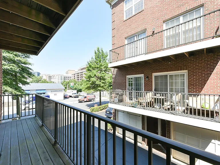 3426 Wilson Blvd — Photo 29