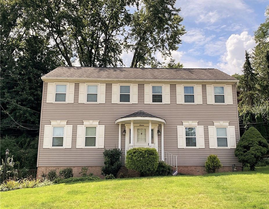 1st image of 16 Windsor Ct