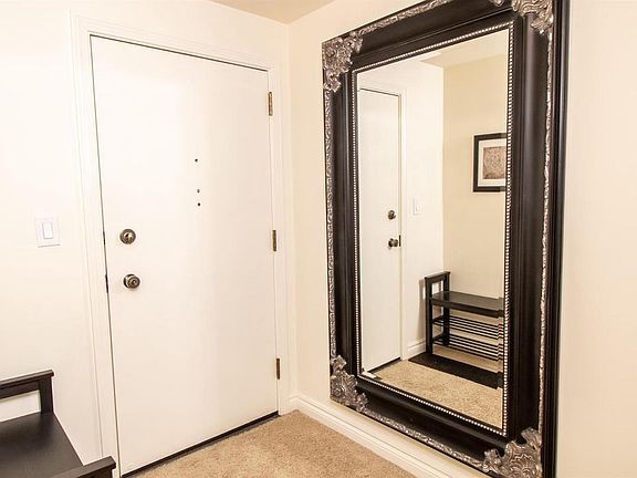 4th image of 43000 Twelve Oaks Crescent Dr