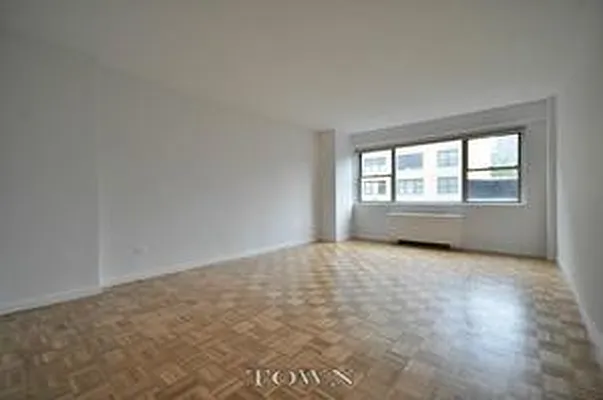 Rented by Town Residential | media 2