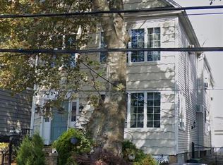 17 Lincoln Pkwy, Bayonne, NJ 07002