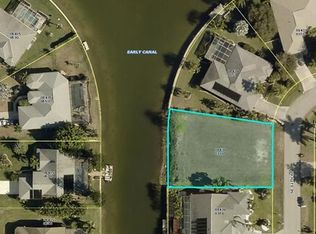 402 SE 12th Ct, Cape Coral, FL 33990