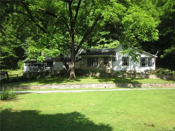 126 Jaffe Rd, Rosman, NC 28772