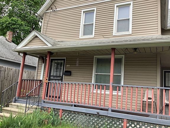 3rd image of 113 E Frederick St