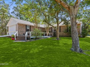 104 Forest St, Pass Christian, MS 39571