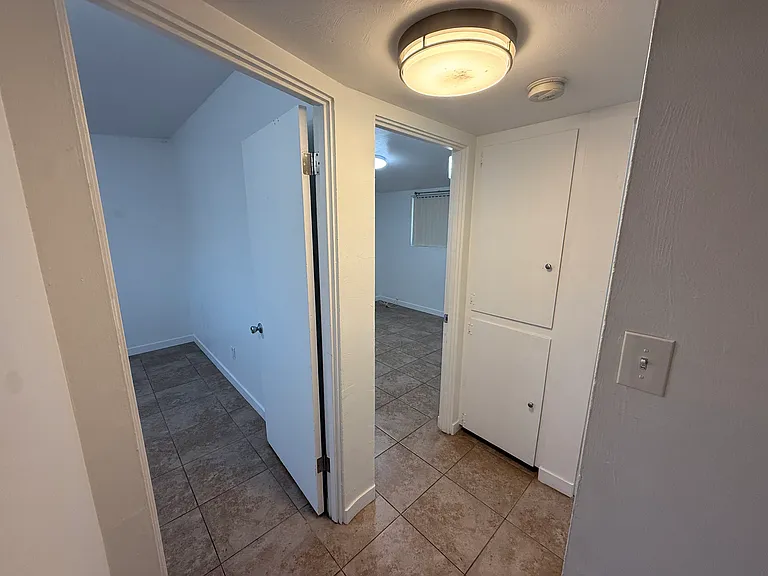 1601 N Park Ave #1 — Photo 8