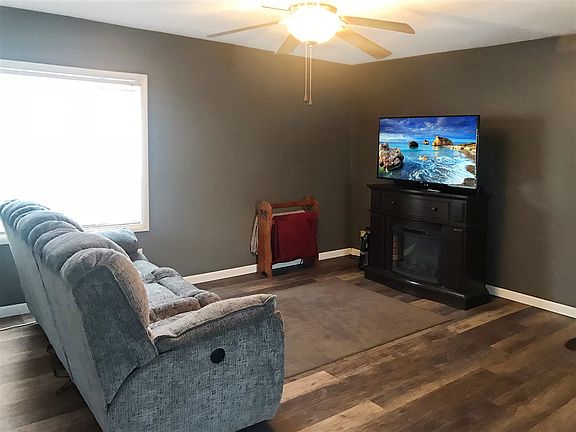 2nd image of 824 Lingle Ave