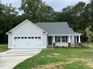 185 Grace Ridge Ct, Benson, NC 27504