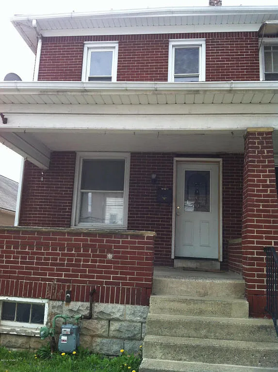 45 S 11th St photo 1