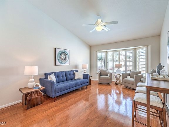 4th image of 8428 Apple Hill Ct