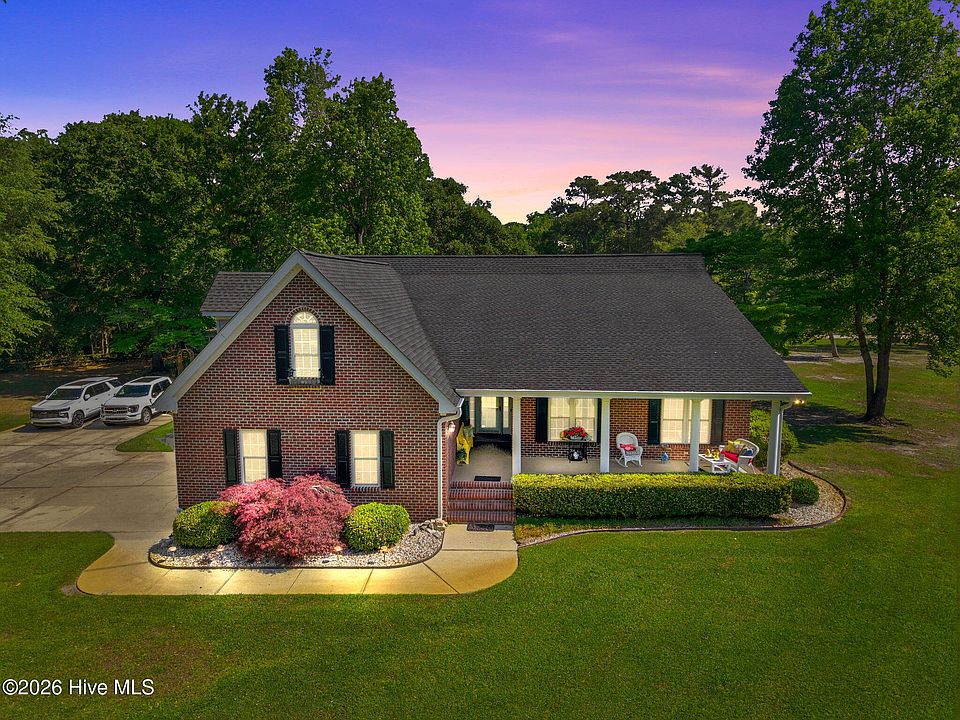 1st image of 410 Whitebridge Road