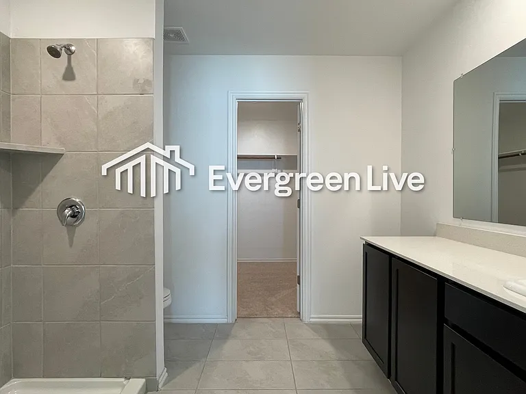 2208 Bleeker St — Photo 11