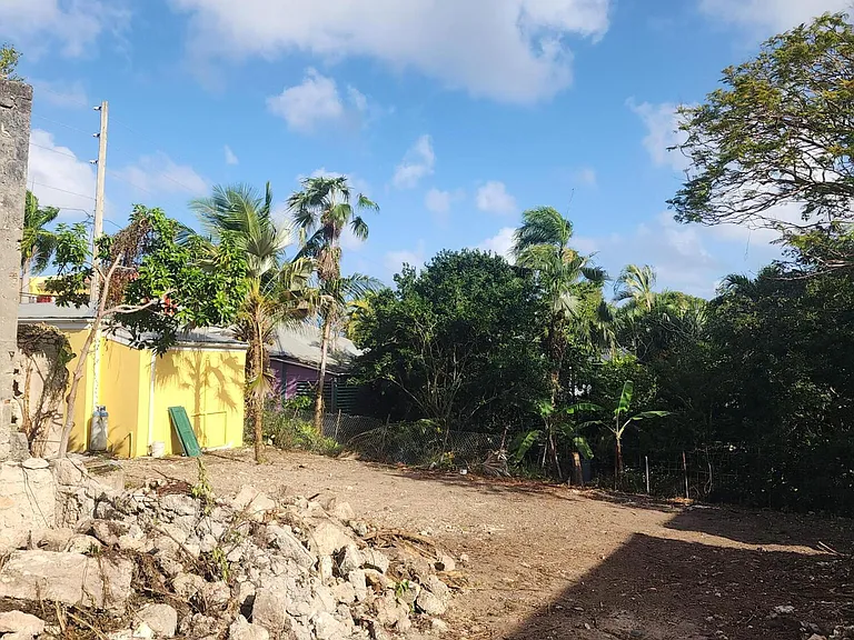 32 Queen St — Photo 11